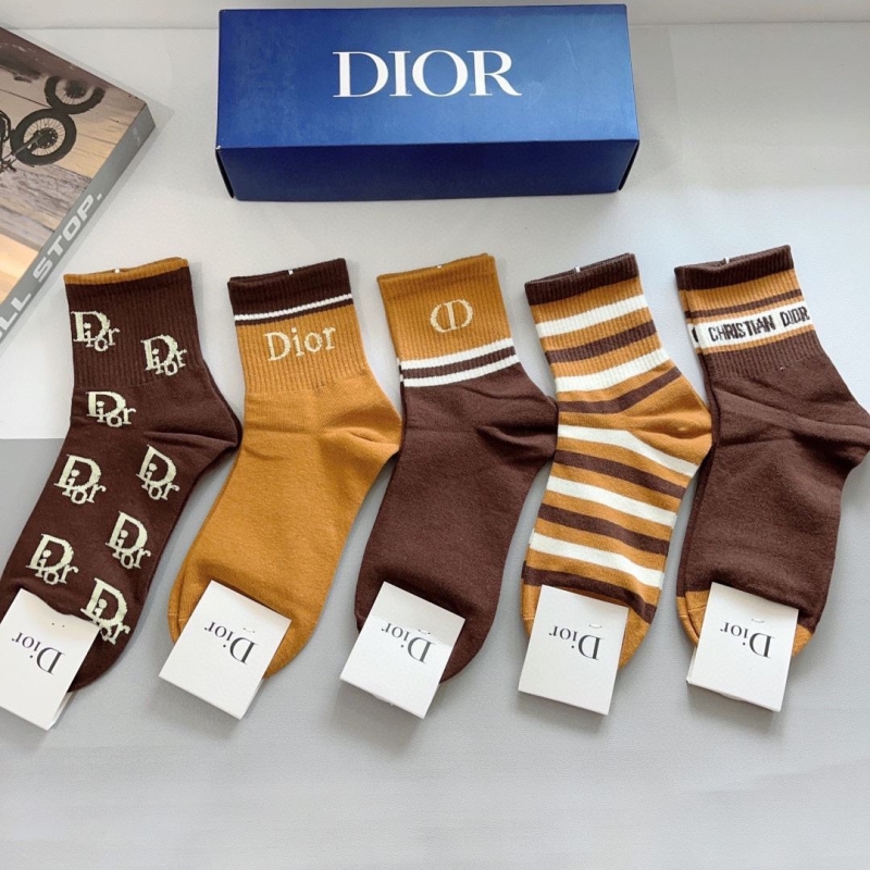 DIOR